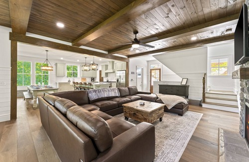 Jacksboro House | Modern lakefront retreat with private dock, game room, grill, & boat access