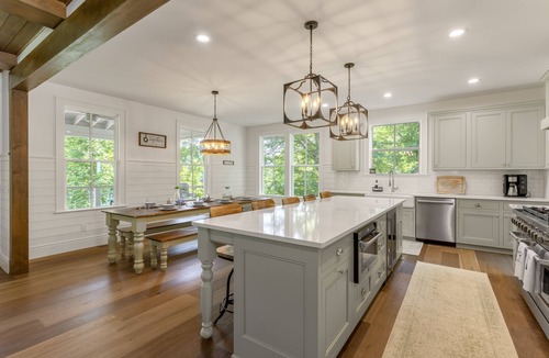 Jacksboro House | Modern lakefront retreat with private dock, game room, grill, & boat access