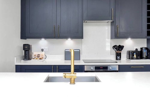 Leabridge Apartment | Modern Living in Trendy Clapton - Pass the Keys