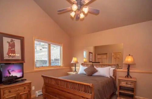 Stanley Hills Condo | Modern log-cabin style condo, fireplace, patio, hot tub, perfect retreat! #301