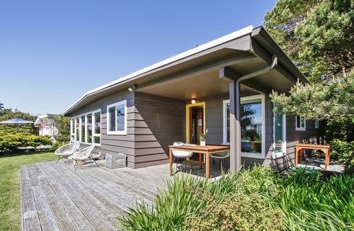 Arch Cape House | Modern Love by AvantStay | Serene Home in Arch Cape w/Large Yard!