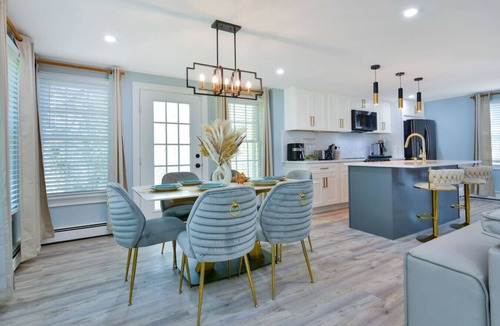 Methuen House | Modern Luxe getaway unit with Hot tub/fire-pit