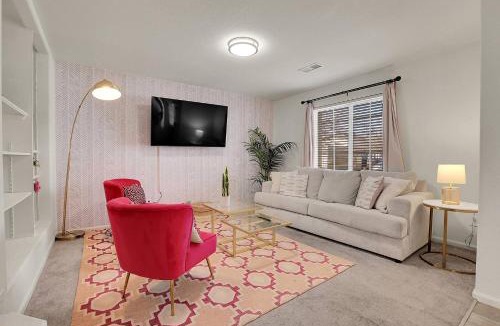 North Central Westminster House | Modern Luxe Stay Bright & Photo-Ready