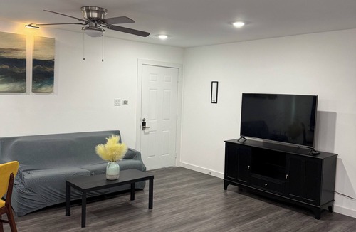 Northeast Houston House | Modern luxe townhome -15 minutes away from downtown