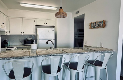 Ocean Isle Beach Condo | Modern, luxurious 1-bedroom condo in stunning Ocean Isle Beach