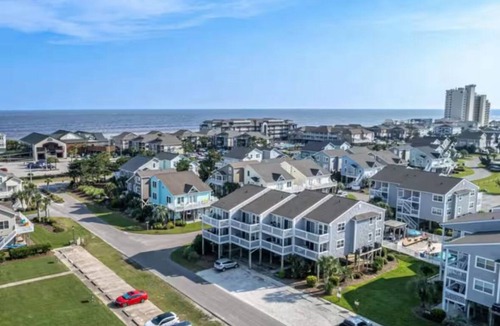 Ocean Isle Beach Condo | Modern, luxurious 1-bedroom condo in stunning Ocean Isle Beach