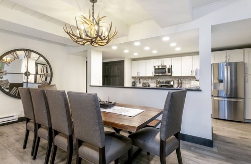 Avon Condo | Modern luxurious 4 BD w Views A605