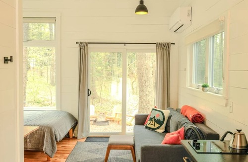 Freeport Cabin | Modern, Luxurious Cabin in the Woods - 03