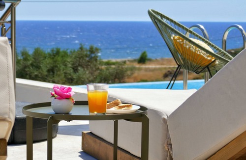 Trochalia Apartment | Modern luxurious suite with private pool and sea view, Suite (STO)