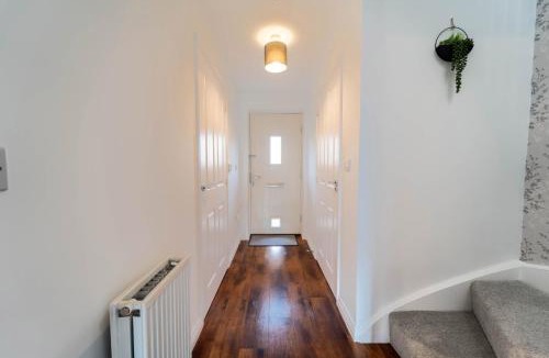 Didcot House | Modern Luxury 2 Bed Didcot Home with Free Parking