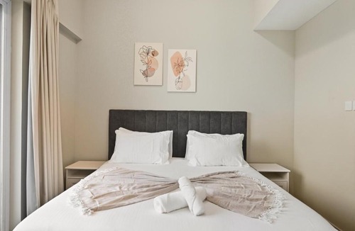 Dubai Sports City Apartment | Modern Luxury 2BR Apartment In Dubai Sports City