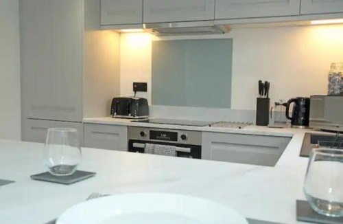 Macclesfield House | Modern Luxury 4 Bed House in Heart of Macclesfield