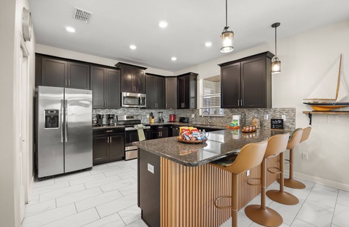 Davenport Villa | Modern Luxury at Disney’s Doorstep: Stunning 6BR/6BA Villa at Champions Gate!