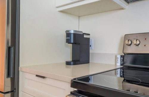 Willoughby House | Modern Luxury Suite in Langley