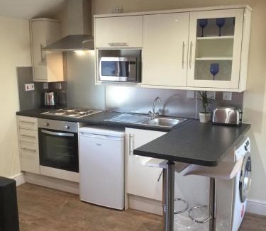 Smethwick Apartment | Modern Luxury Central Apartment
