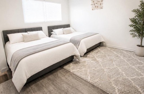 Gainesville Apartment | Modern Luxury Condo - Near UF, Shands & Celebration Pointe