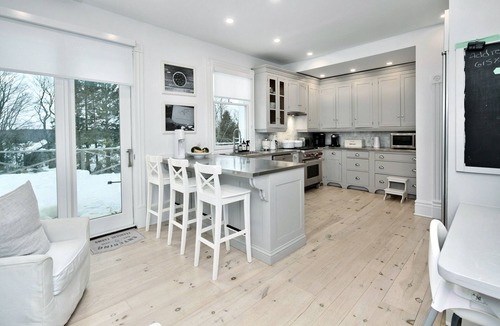 Glen Huron House | Modern Luxury Farmhouse - Seasonal/Monthly rental only
