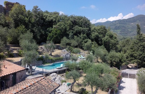 Camaiore Villa | modern luxury villa with pool and view on hills - Pietrasanta & Forte dei Marmi