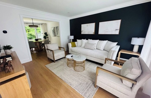 Tucker House | Modern Luxury Spacious Atlanta Retreat