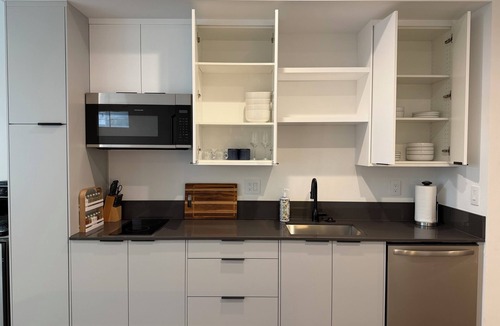 Magnolia Apartment | Modern Magnolia ADU- Easy access to downtown and stadiums