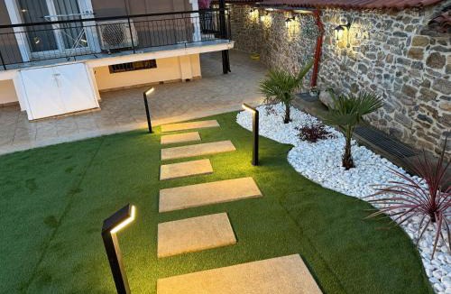 Makri Apartment | Modern Makri