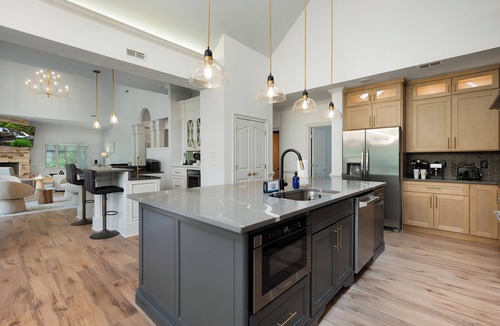 Big Canoe Cabin | Modern Marble - Big Canoe, GA