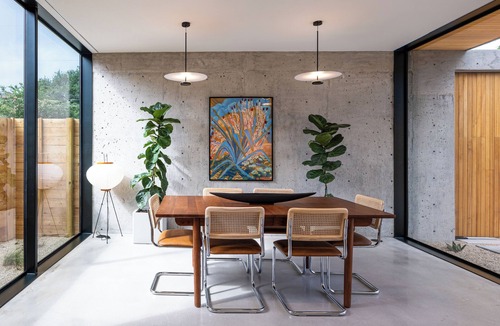 South Lamar House | Modern Marfa Designer Home w/Pool & Sleeps 8