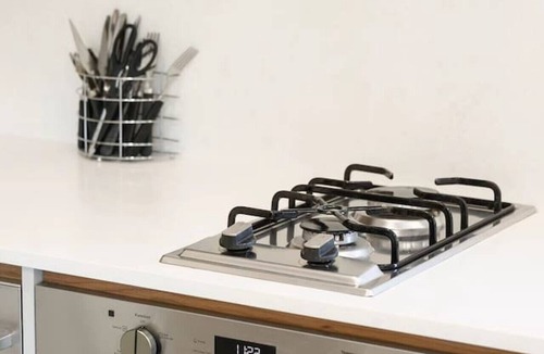 Marrickville Apartment | Modern Marrickville Studio | 10 Min Walk to Train