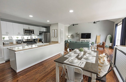 Midtown House | Modern Med Center Comfort – Suited for Long Stays