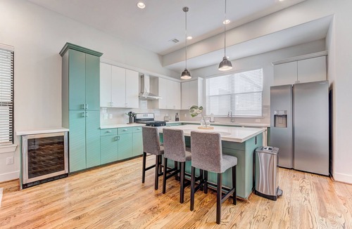 Midtown House | Modern Midtown Getaway with City Views