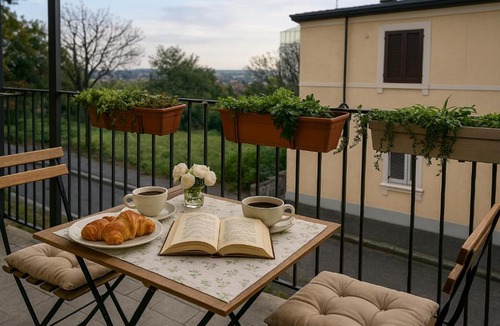 Bresso Apartment | Modern Milan Apartment with Jacuzzi, Terrace and Private Garage