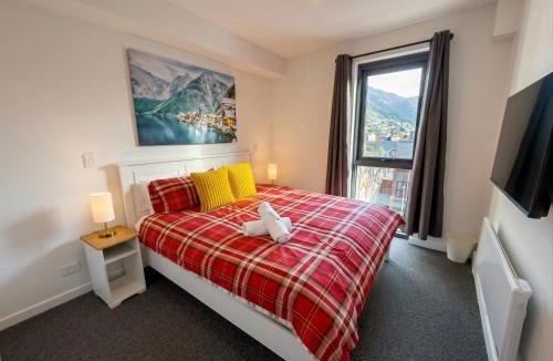 Mount Buller House | Modern Mount Buller Chalet Village Location Sleeps 12