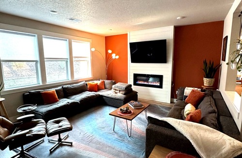 Century West House | Modern Mountain 4-bedroom House in outdoorsy Bend minutes from Mt. Bachelor