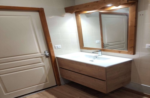 Chamrousse Ski Chalet | Modern Mountain Apartment with Balcony