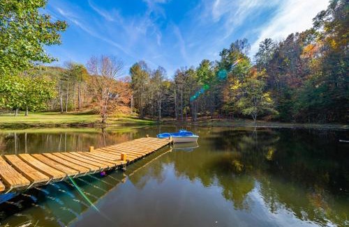 Marshall House | Modern Mountain Retreat-120ac! Pond-Boat-Trails-Spa tub-Gym-Playground-Game room