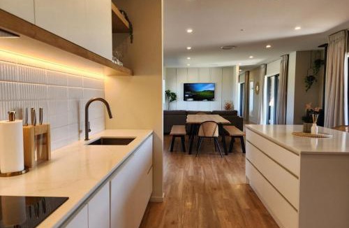 Twizel House | Modern Mountain-View Escape