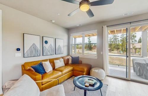 Rendezvous House | Modern Mountain View