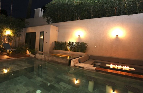 Avandaro House | Modern New Luxury Private Villa for Family Fun - Pool, Jacuzzi, King Beds, Patio