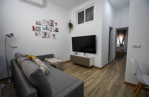 Villa de Vallecas Apartment | Modern Oasis in Vallecas Seasonal