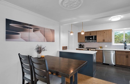 Palo Verde House | Modern Oasis: New Kitchen, Rooftop Deck, Exec Office, Pet-Friendly, Large Yard