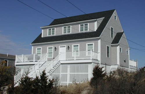 East Sandwich House | Modern Oceanfront Escape at East Sandwich Beach