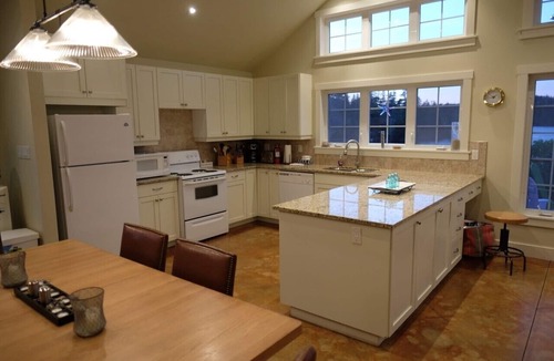 Upper Blandford House | Modern oceanview vacation living in the deep bay