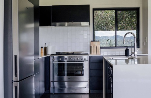 Limpinwood Other | Modern off-grid getaway with spectacular views & outdoor bath. Pet friendly!