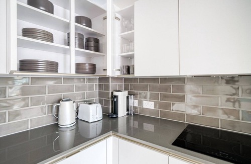Whitechapel Apartment | Modern OpenPlan Spitafileds Mkt 1 Bd Aprt nr. Aldgate Stn, by Blueground