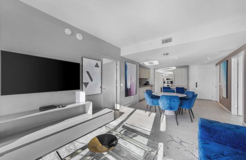 Hollywood South Central Beach Condo | ★ Modern Panoramic Escape With Stunning Ocean Views & 25 min to MAJOR INTERNATIONAL SPORTING EVENT