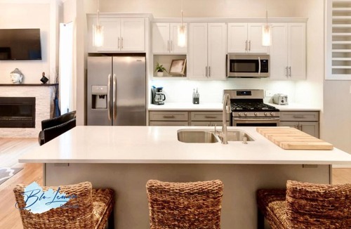 Walnut Hills Apartment | Modern/parking/Eden Park/near Downtown/FCC