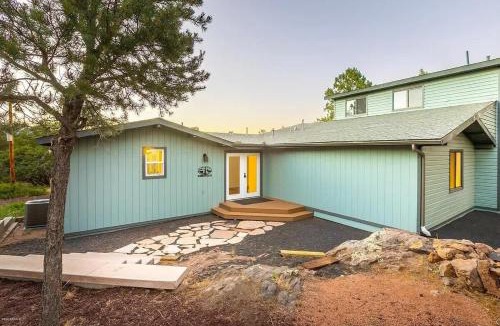 Flagstaff House | Modern & Peaceful Farmhouse in the Woods