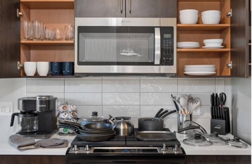 Kearny Mesa Apartment | Modern Pet Friendly 2BR San Diego Stay, Near Attractions, Downtown & Beaches