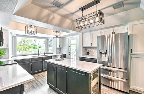 Moon Mountain Vistas House | Modern Phoenix Home: Poolside Family Retreat!