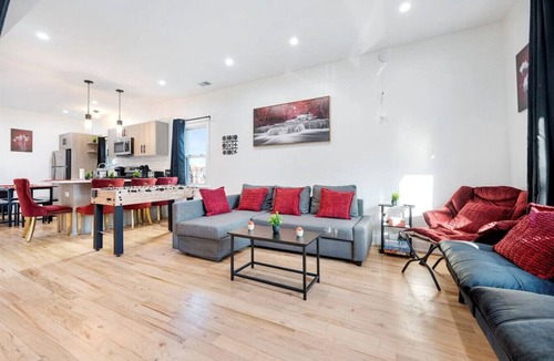 Pilsen Apartment | Modern Pilsen Apt 3 Bedrooms